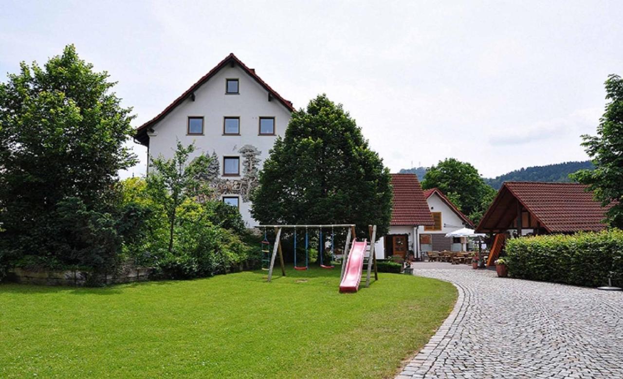 Landhotel Zur Pferdetraenke Schleid Exterior photo